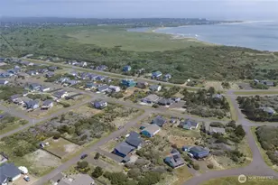 407 N Bel Air Loop SW, Ocean Shores, WA 98569 - Photo 35
