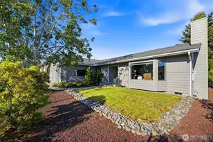 3231 N Narrows Dr, Tacoma, WA 98407 - Photo 1