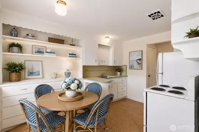 3604 Beach Drive SW, Seattle, WA 98116 - Photo 11