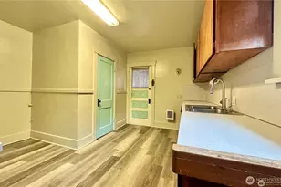 114 Wells Ave S, Renton, WA 98057 - Photo 3