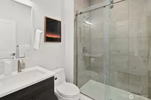 2627 SW 100th St, Seattle, WA 98146 - Photo 13