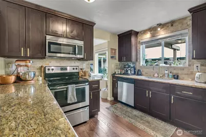 10430 Gravelly Lake Drive SW #33, Lakewood, WA 98499 - Photo 5