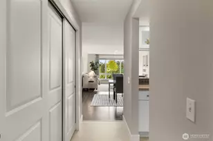 145 105th Ave SE, Bellevue, WA 98004 - Photo 3