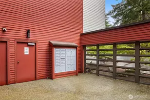 145 105th Ave SE, Bellevue, WA 98004 - Photo 27