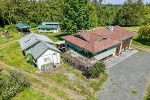 63 E Arnette Rd, Port Angeles, WA 98362 - Photo 3
