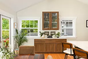 14268 N Madison Ave NE, Bainbridge Island, WA 98110 - Photo 11