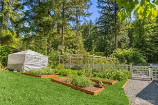 14268 N Madison Ave NE, Bainbridge Island, WA 98110 - Photo 29