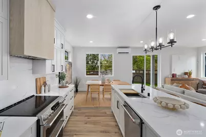 9416 Olson Place SW, Seattle, WA 98106 - Photo 9