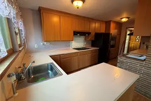 7949 20th Ave SW, Seattle, WA 98106 - Photo 9