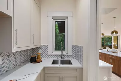 1322 165th Avenue NE, Bellevue, WA 98008 - Photo 13