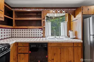 401 7th St NW, Puyallup, WA 98371 - Photo 11