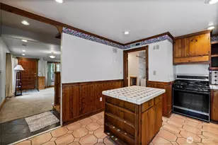 401 7th St NW, Puyallup, WA 98371 - Photo 9