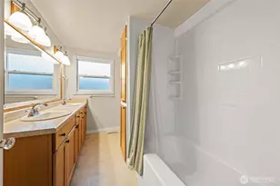 4059 Tacoma Ave S, Tacoma, WA 98418 - Photo 15