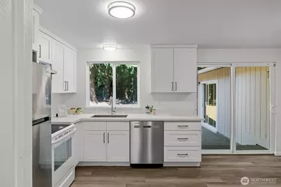 936 210th Avenue NE, Sammamish, WA 98074 - Photo 11
