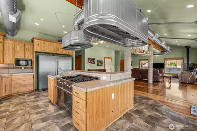 1307 Jefferson Avenue, Bridgeport, WA 98813 - Photo 11