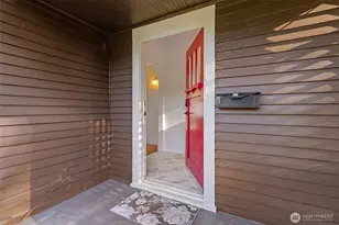 741 S Henderson St, Seattle, WA 98108 - Photo 5
