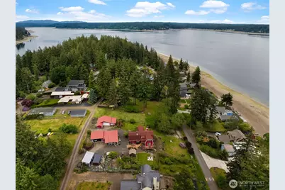 821 E Treasure Island Drive, Allyn, WA 98524 - Photo 5