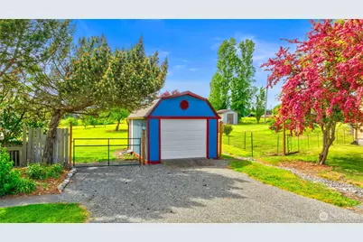 1159 Monroe Landing Road, Oak Harbor, WA 98277 - Photo 3