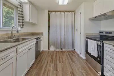 759 134th Street S, Tacoma, WA 98444 - Photo 13