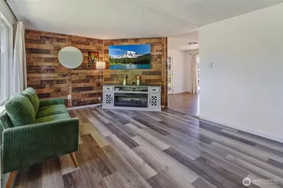 759 134th Street S, Tacoma, WA 98444 - Photo 5
