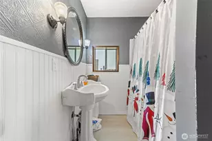 306 E I St, Shelton, WA 98584 - Photo 11