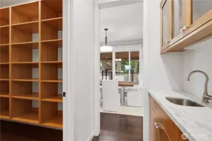11262 SE 34th St, Bellevue, WA 98004 - Photo 13