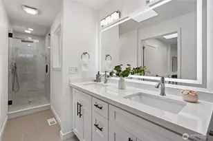 325 105th Ave SE, Bellevue, WA 98004 - Photo 21