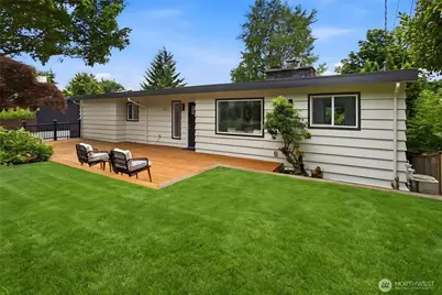 325 105th Ave SE, Bellevue, WA 98004 - Photo 37