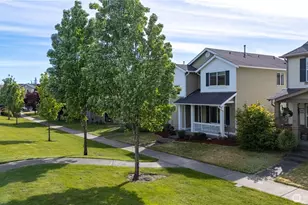 1775 Cadborough Ln, DuPont, WA 98327 - Photo 31