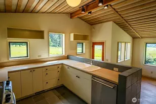 72 Davies Dr, Lopez Island, WA 98261 - Photo 13