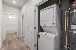 8827 B E D St, Tacoma, WA 98445 - Photo 9