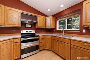 21 SE Majestic View Dr, Shelton, WA 98584 - Photo 13