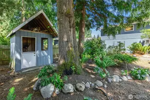 2051 NE Bartre Ct, Poulsbo, WA 98370 - Photo 27