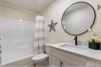 11706 Admiralty Way #B, Everett, WA 98204 - Photo 25