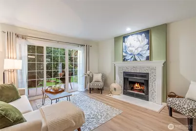 11706 Admiralty Way #B, Everett, WA 98204 - Photo 1