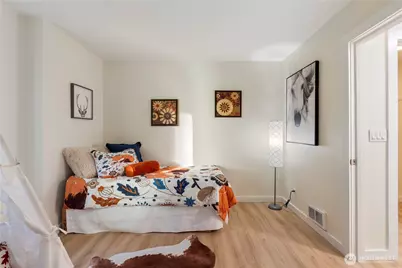 11706 Admiralty Way #B, Everett, WA 98204 - Photo 21