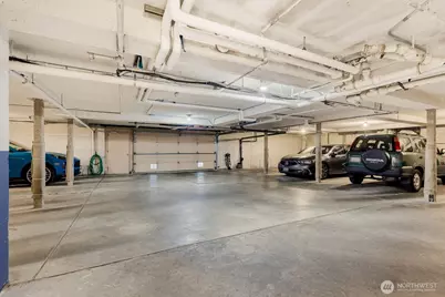 9901 NE 4th Street #1, Bellevue, WA 98004 - Photo 25