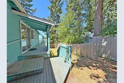 12901 Avante Drive, Silverdale, WA 98383 - Photo 11