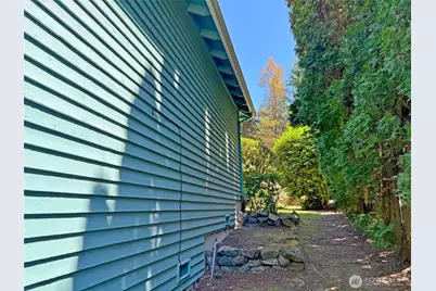 12901 Avante Drive, Silverdale, WA 98383 - Photo 33