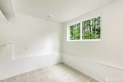 9439 11th Avenue SW, Seattle, WA 98106 - Photo 17