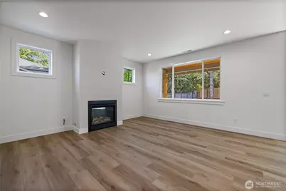 2746 Sunset Court, Steilacoom, WA 98388 - Photo 9
