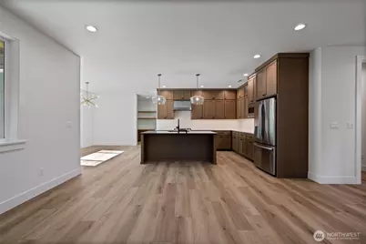 2746 Sunset Court, Steilacoom, WA 98388 - Photo 11