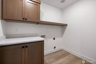 2746 Sunset Ct, Steilacoom, WA 98388 - Photo 33