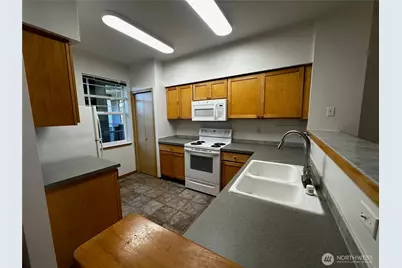 15302 40th Avenue W #3-204, Lynnwood, WA 98087 - Photo 5