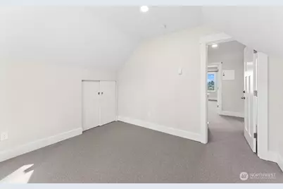 5243 19th Avenue NE, Seattle, WA 98105 - Photo 27