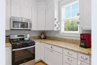 269 Compass Street, Pacific Beach, WA 98571 - Photo 11