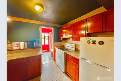 4200 Rainier Avenue S, Seattle, WA 98118 - Photo 3