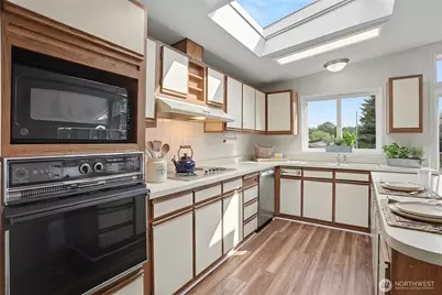 24117 8th Place W, Bothell, WA 98021 - Photo 3