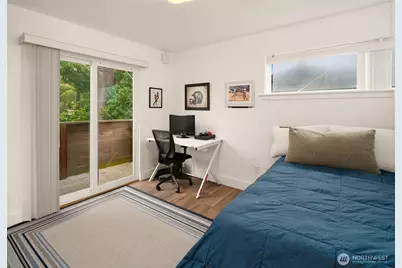 2820 27th Avenue W, Seattle, WA 98199 - Photo 21