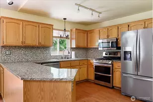 2301 SW Rosario Pl, Oak Harbor, WA 98277 - Photo 5